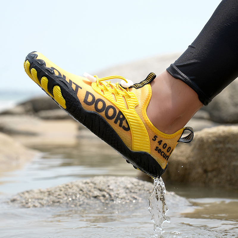 Chaussures aquatiques pour hom - Grip Sock Yoga avis et prix